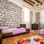 Old Palace Apartment