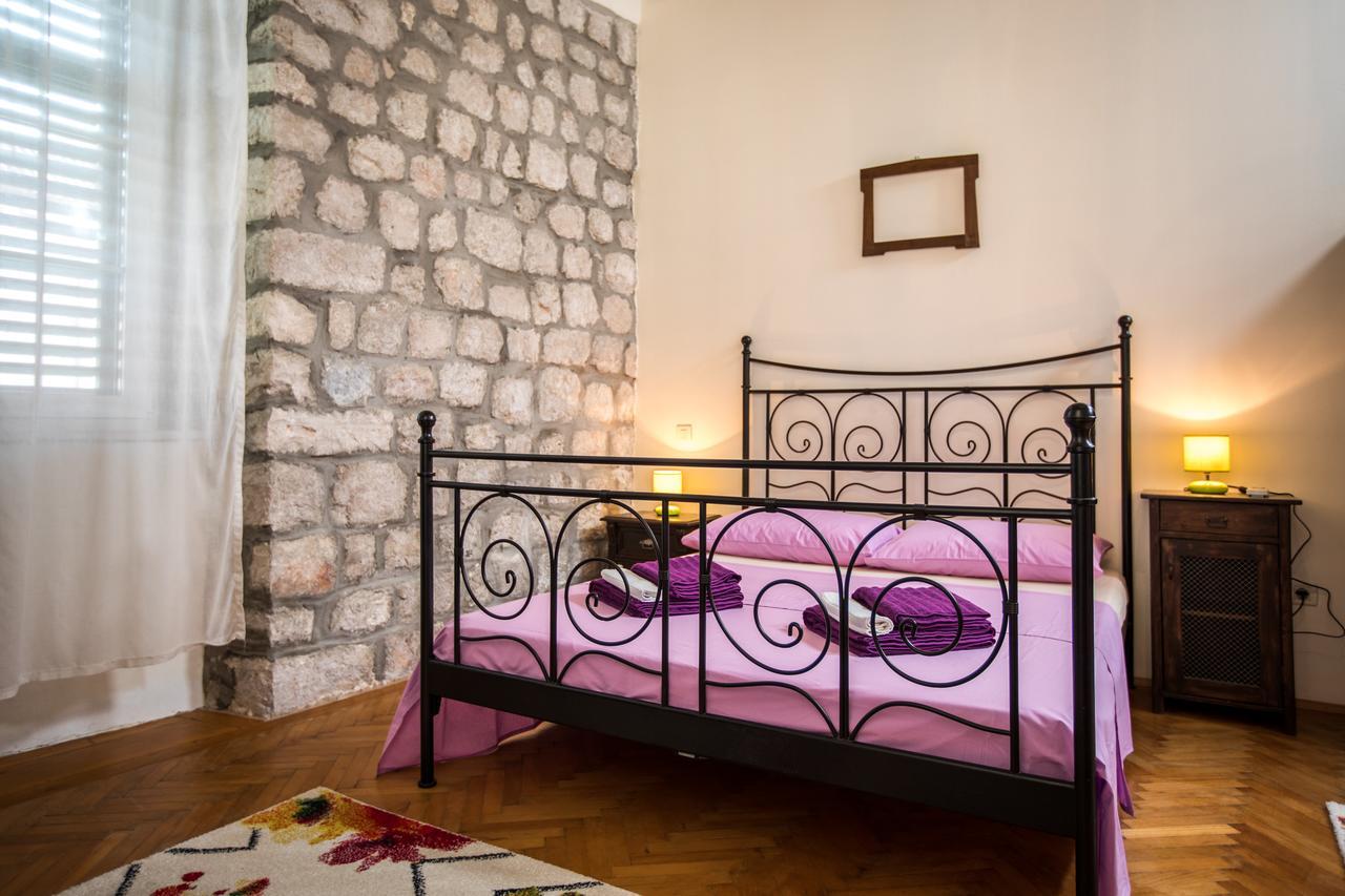 Old Palace Apartment *